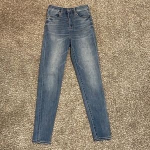 American Eagle highest rise jegging